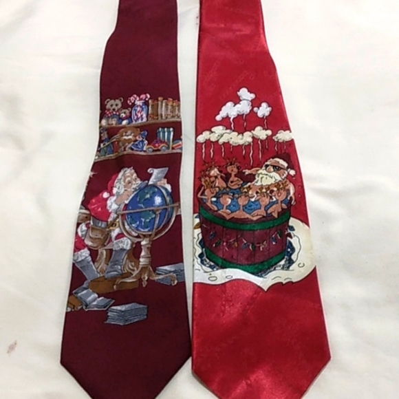 Hallmark & Requirement men' Christmas ties - Picture 1 of 7